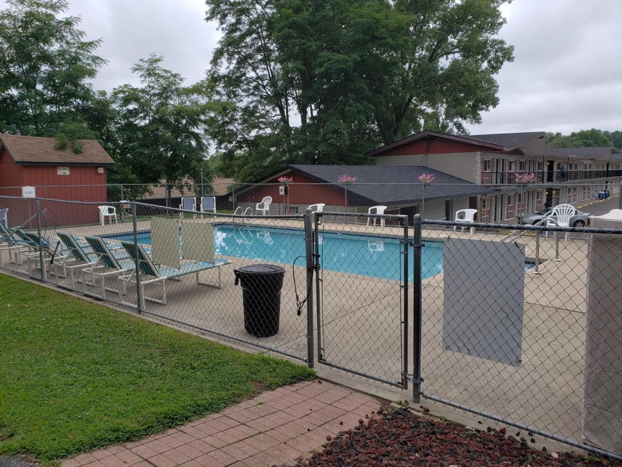 Woodside Dells Hotel & Suites Wisconsin Dells Ngoại thất bức ảnh